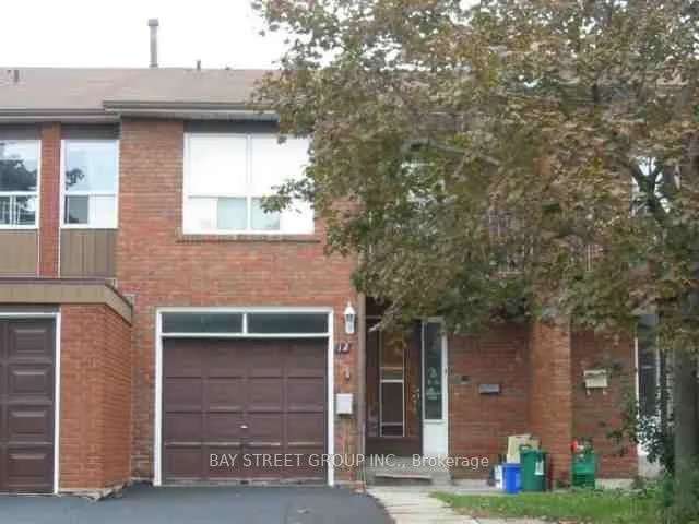 Townhouse For Rent in Toronto, Ontario