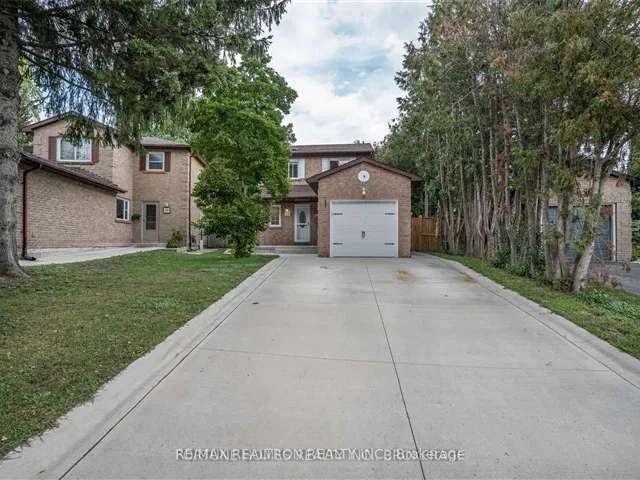 House For Sale in Aurora, Ontario