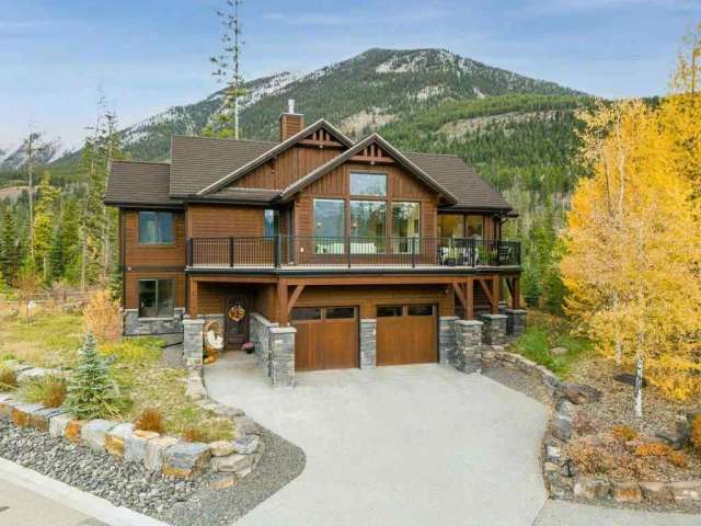 House For Sale in Canmore, Alberta