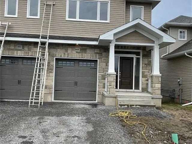 Townhouse For Rent in Greater Napanee, Ontario