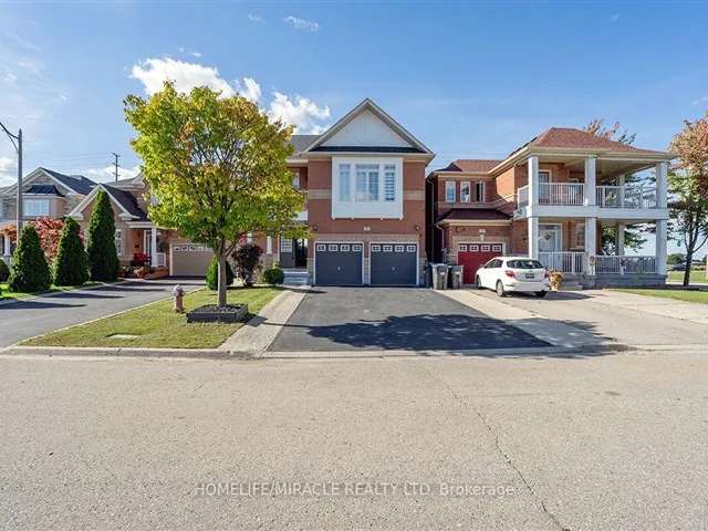 House For Sale in Brampton, Ontario