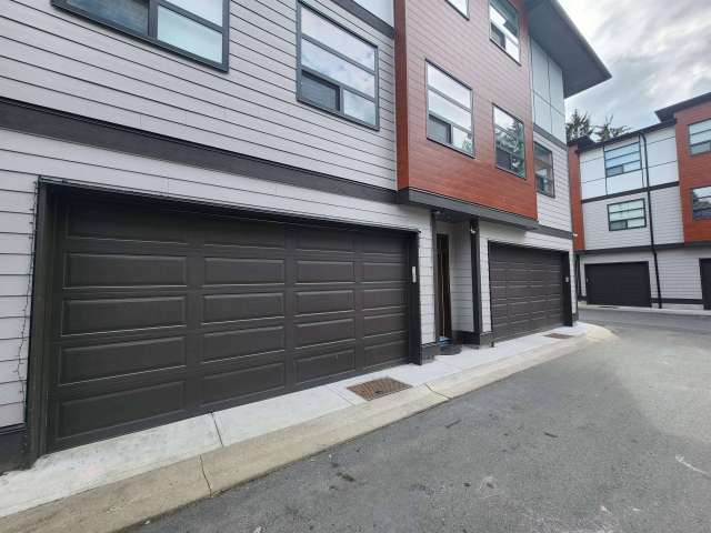 A $799,000.00 Townhouse with 4 bedrooms in Mission BC, Mission