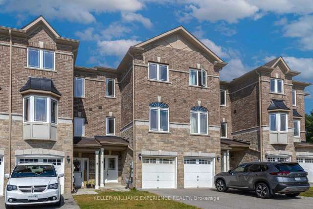 Townhouse For Sale in Essa, Ontario