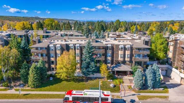 House For Sale in Calgary, Alberta