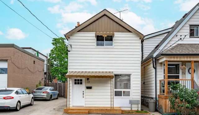 Duplex For Sale in Hamilton, Ontario