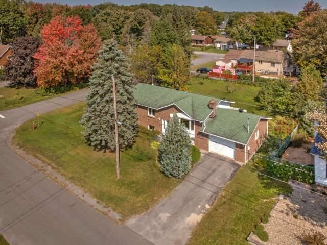 Bungalow For Sale in Lavaltrie, Quebec