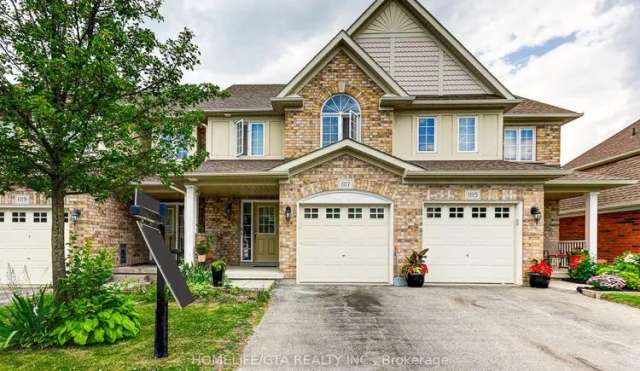 Townhouse For Sale in Oshawa, Ontario