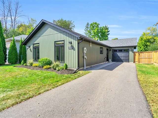 House For Sale in Georgina, Ontario