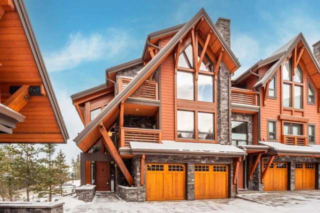 House For Sale in Canmore, Alberta