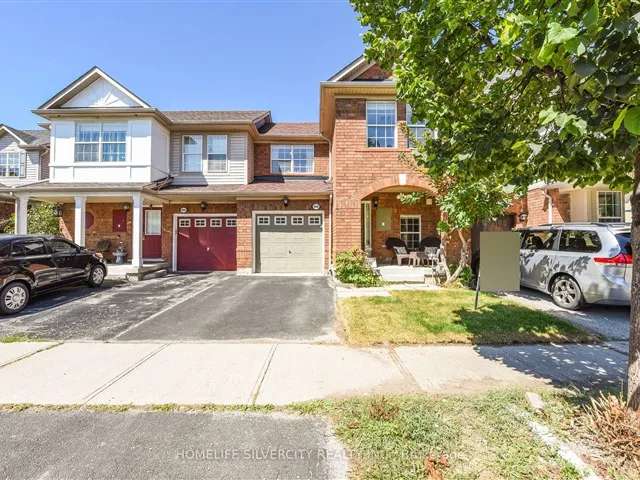 Townhouse For Sale in Milton, Ontario