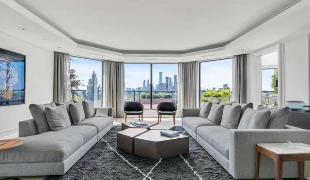 Condo For Sale in Toronto, Ontario