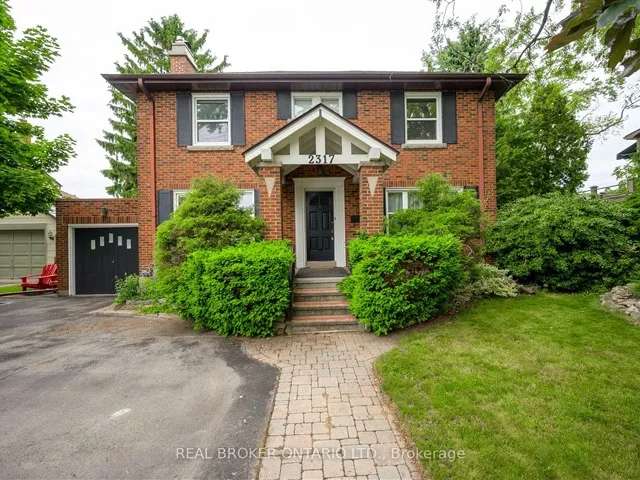 House For Sale in Burlington, Ontario