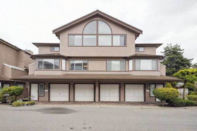 Townhouse For Sale in Richmond, British Columbia