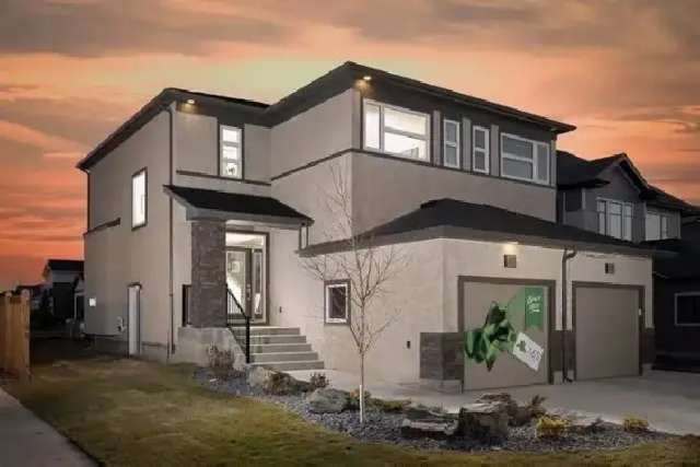 TO BE BUILT SIDE BY SIDE IN HIGHLAND POINTE $449,900