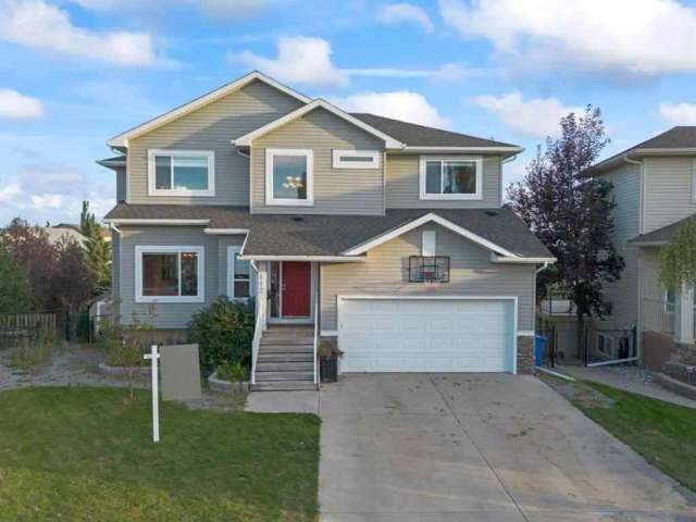 House For Sale in Strathmore, Alberta