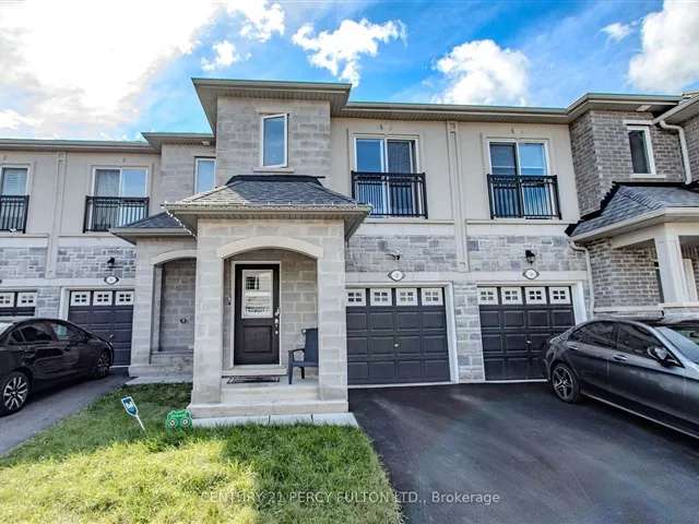 Townhouse For Sale in Whitby, Ontario