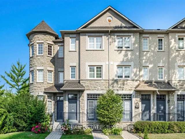 Townhouse For Rent in Toronto, Ontario