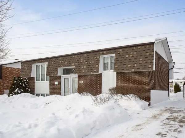 Bungalow for sale (Laval) #QK134