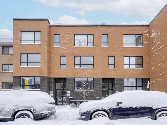 Apartment For Sale in Montreal, Quebec