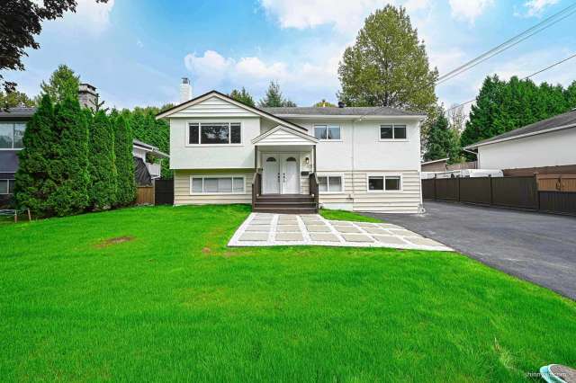 A $1,498,800.00 House/Single Family with 6 bedrooms in Lincoln Park PQ, Port Coquitlam