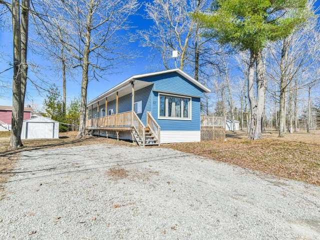 Mobile home For Sale in Labelle, Quebec