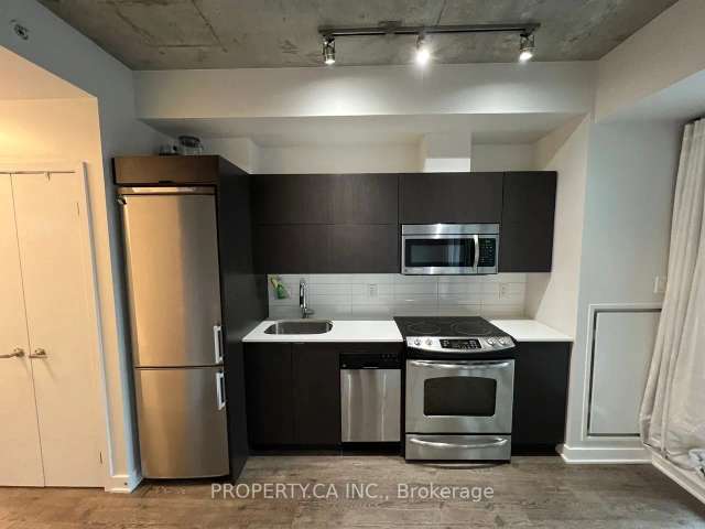 32 Camden Lofts, #608