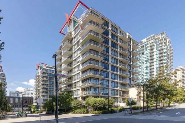 Condo For Sale in North Vancouver, British Columbia