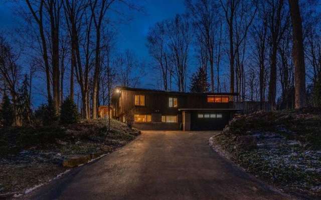 Beauty Meets Function At This Serene Mid-Century Modern Home