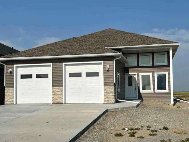 House For Sale in Olds, Alberta