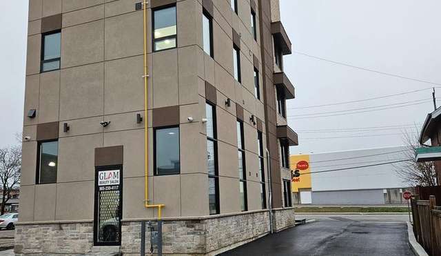 Commercial For Sale in Brampton, Ontario