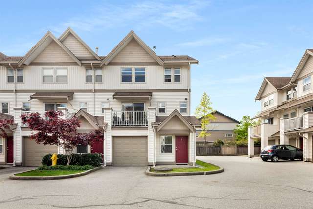 A $1,075,000.00 Townhouse with 3 bedrooms in Riverwood, Port Coquitlam