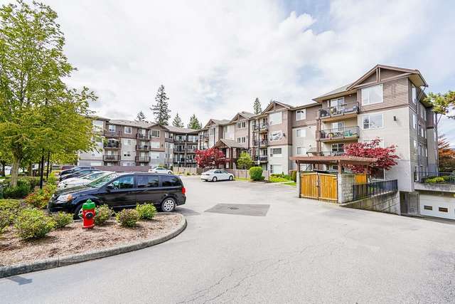 A $549,700.00 Apartment/Condo with 2 bedrooms in Abbotsford West, Abbotsford