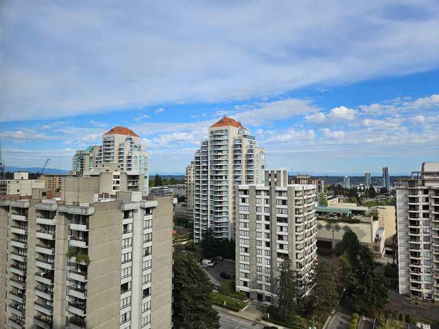 A $500,000.00 Apartment/Condo with 2 bedrooms in Uptown NW, New Westminster