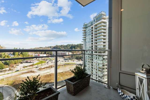 A $1,299,000.00 Apartment/Condo with 2 bedrooms in Port Moody Centre, Port Moody