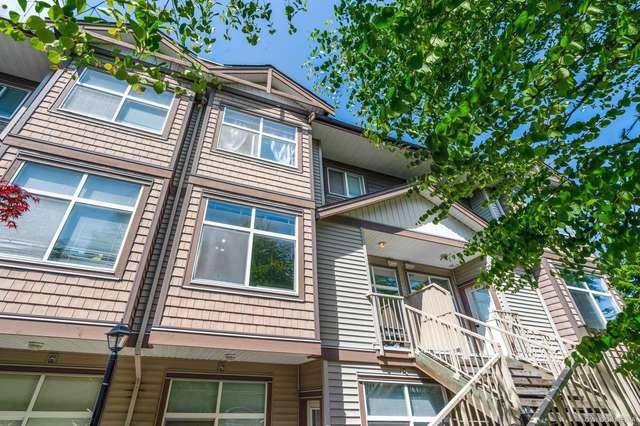A $688,000.00 Townhouse with 2 bedrooms in Metrotown, Burnaby South
