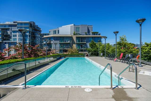 A $1,299,000.00 Townhouse with 2 bedrooms in False Creek, Vancouver West