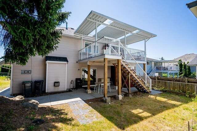 A $2,198,800.00 Duplex with 7 bedrooms in Coquitlam West, Coquitlam