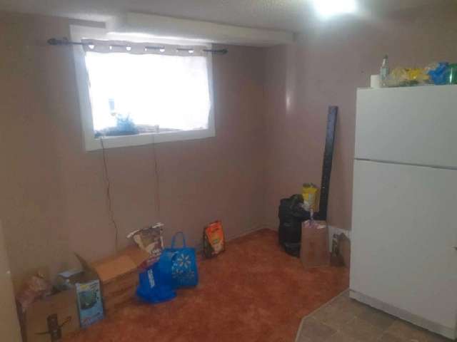 1 bedroom Seprate entrance basement