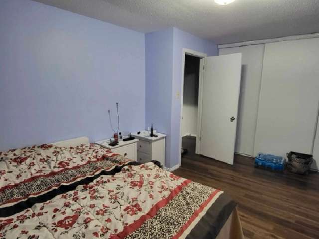 $750/ Month - AVAILABLE NOW. APRIL PAID - Room in a Condo