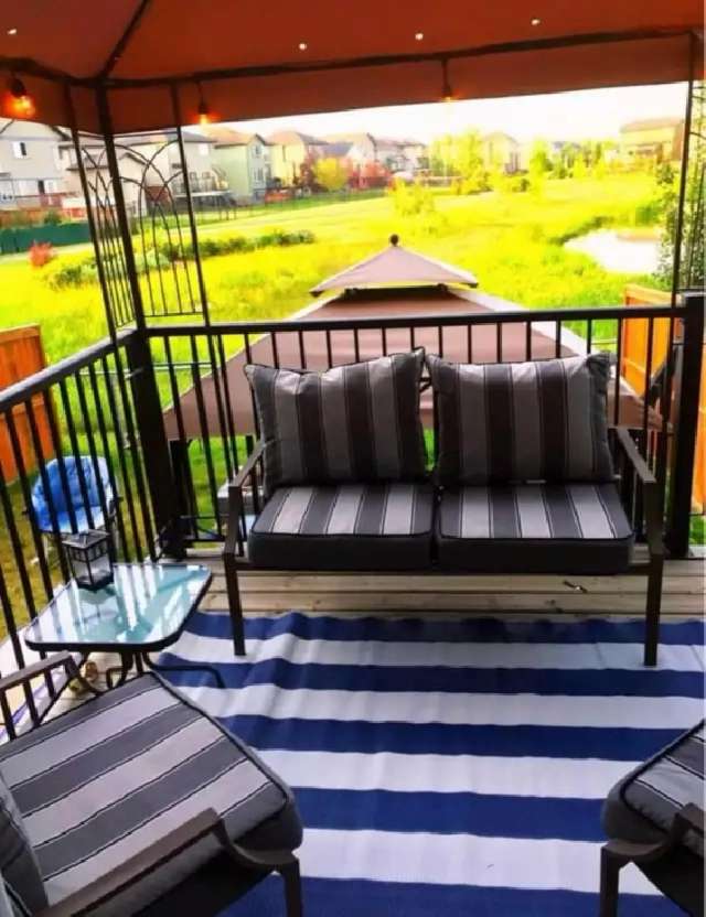 Pet friendly rental in Airdrie on the park