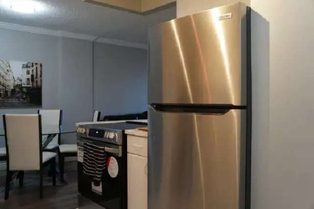 Furnished 2-Bed Units in Calgary - All Inclusive & Move-In Ready