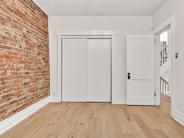 House For Rent in Toronto, Ontario