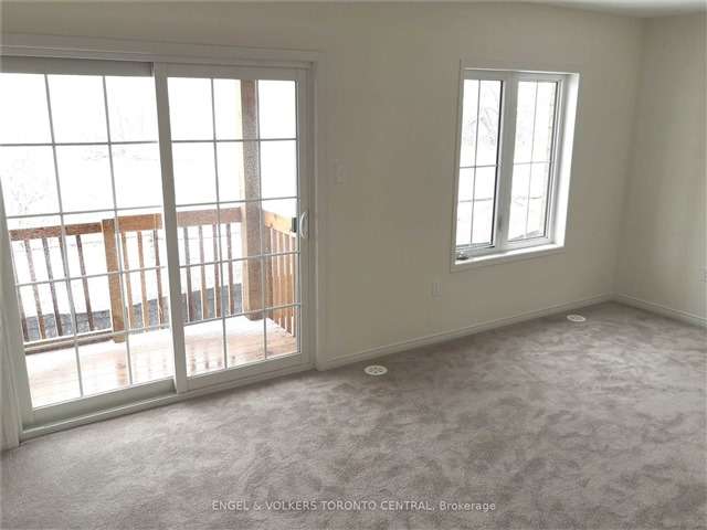 Townhouse For Rent in Oshawa, Ontario