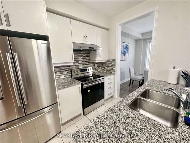 Townhouse For Rent in Vaughan, Ontario