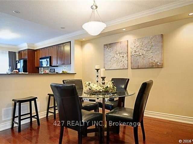 Townhouse For Sale in Milton, Ontario