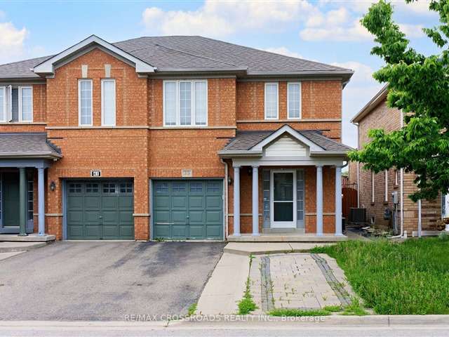 House For Sale in Brampton, Ontario