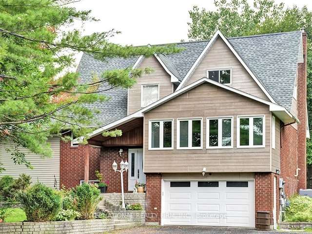 House For Sale in Ottawa, Ontario