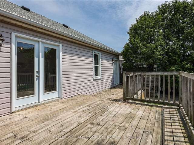House For Sale in Niagara Falls, Ontario