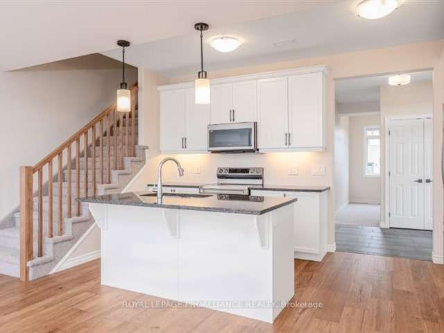 Townhouse For Sale in Belleville, Ontario