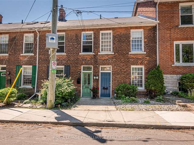 Townhouse For Sale in Kingston, Ontario